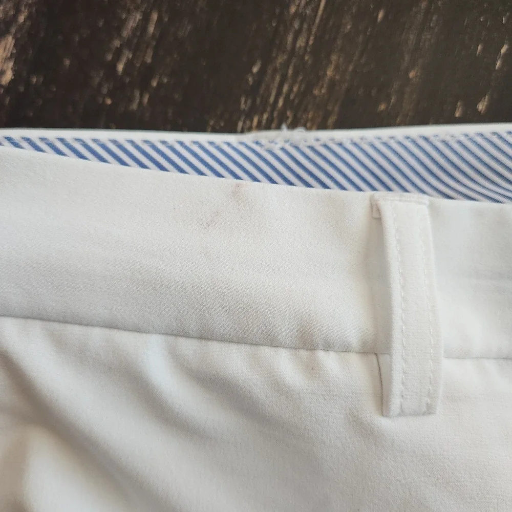 Donald Ross Mens White Walker II Golf Shorts Performance Stretch Size 34 NEW